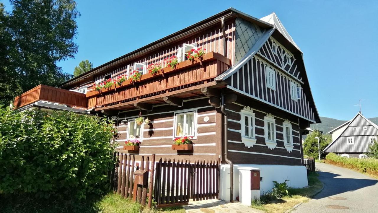Chalupa Pod Lysou - Apartma 4Rooms روكيتنسي ناد جيزيرو المظهر الخارجي الصورة